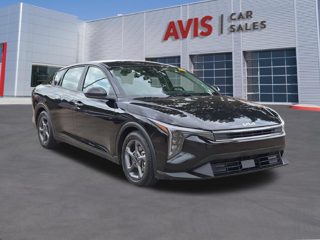 Used 2025 Kia K4 FWD image 3