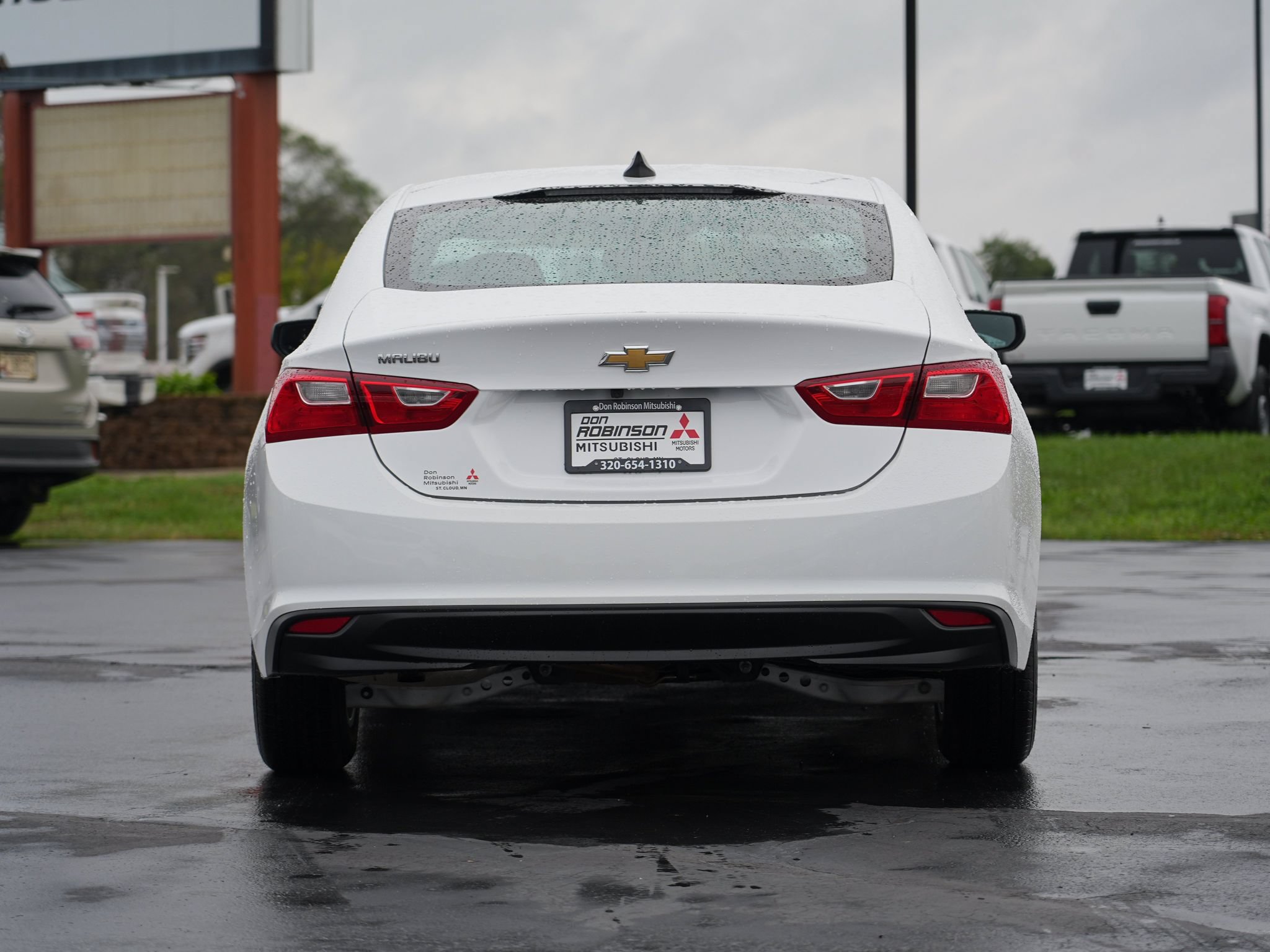 Used 2020 Chevrolet Malibu LS FWD image 4