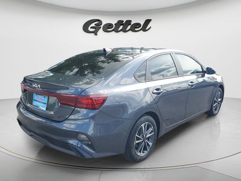 Used 2023 Kia Forte LXS w/ LXS Technology Package FWD image 5