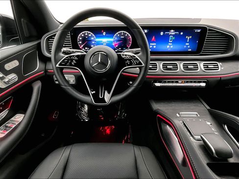 Used 2026 Mercedes-Benz GLE 450 4MATIC image 4