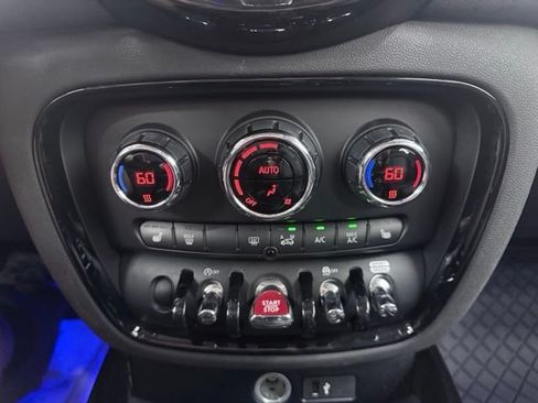 Used 2022 MINI Cooper Clubman S AWD/4WD image 29