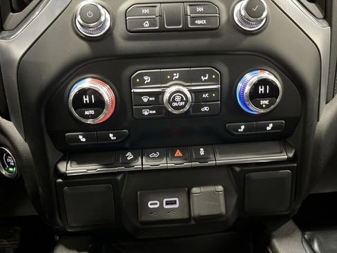 Used 2022 GMC Sierra 1500 Elevation image 20