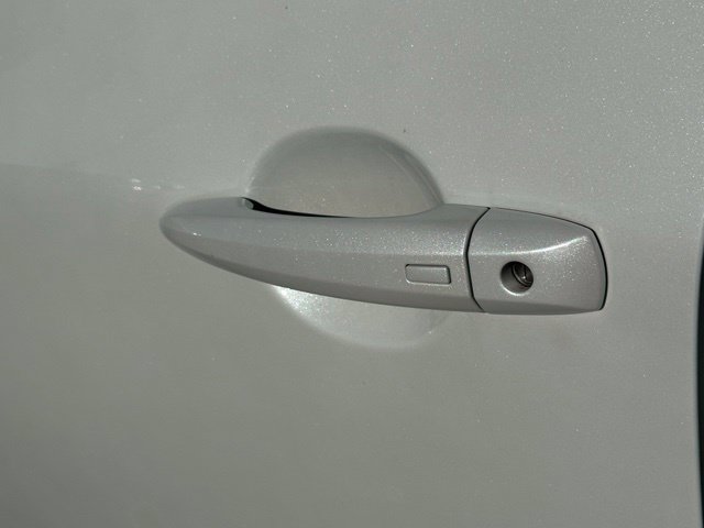 Certified 2025 Nissan Rogue SV AWD/4WD image 10