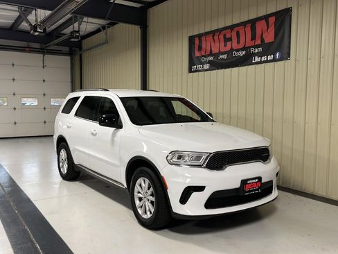 Used 2023 Dodge Durango SXT image 4