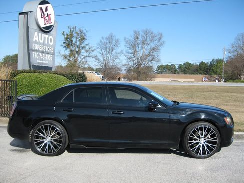 Used 2014 Chrysler 300 S image 8