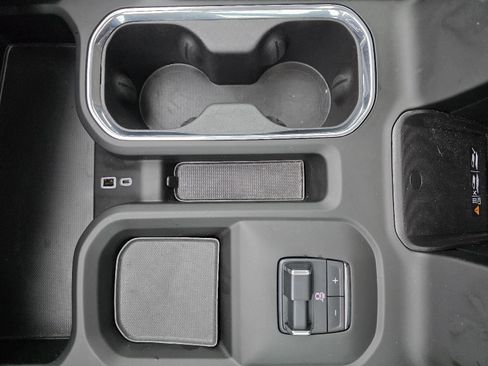 Used 2024 GMC Sierra 2500 Denali w/ Denali Reserve Package image 20