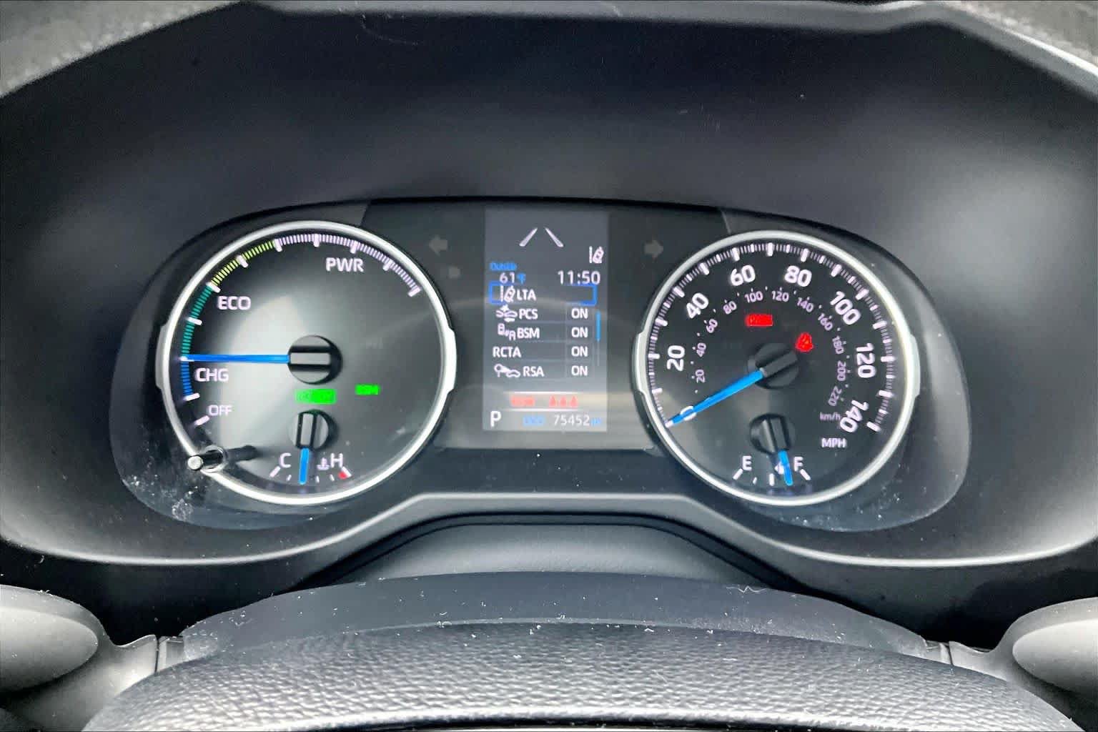 Used 2019 Toyota RAV4 LE w/ Carpet Mat Package AWD/4WD image 25