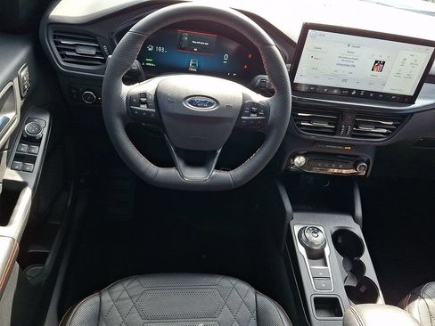 Used 2023 Ford Escape ST-Line Elite w/ Premium Technology Package AWD/4WD image 2