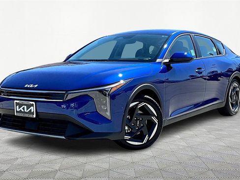 Certified 2025 Kia K4 EX image 1