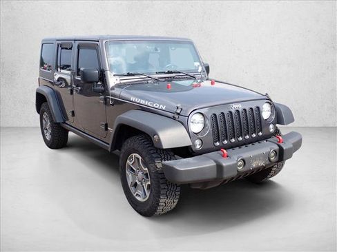 Used 2014 Jeep Wrangler Unlimited Rubicon w/ Connectivity Group AWD/4WD image 5