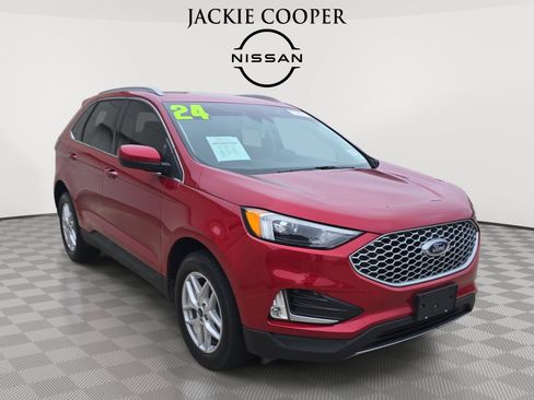 Used 2024 Ford Edge SEL w/ Convenience Package AWD/4WD image 3