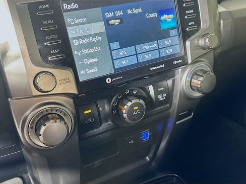 Used 2021 Toyota 4Runner SR5 Premium w/ Moonroof Package RWD image 26