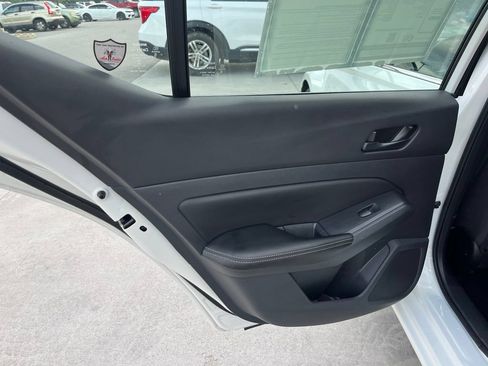 Used 2025 Nissan Altima 2.5 SV FWD image 18