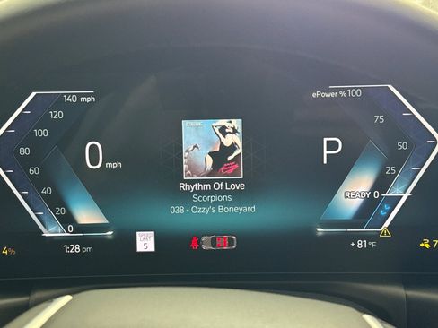 Used 2023 BMW i4 eDrive35 RWD image 23