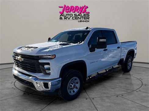 Used 2024 Chevrolet Silverado 2500 W/T image 9