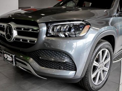 Used 2021 Mercedes-Benz GLS 450 4MATIC image 9