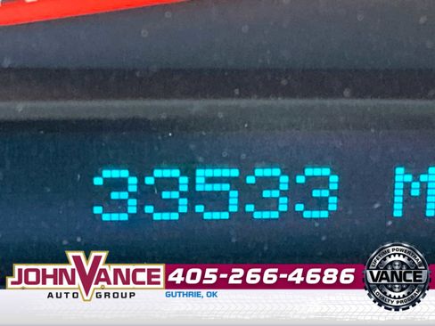 Used 2011 Chevrolet Corvette Grand Sport w/ Preferred Equipment Group image 11