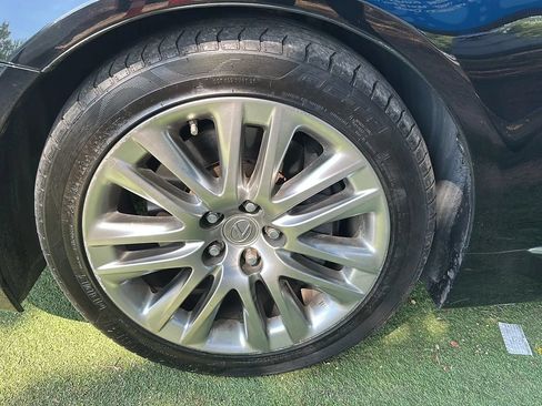 Used 2014 Lexus LS 460 AWD w/ Comfort Package image 48