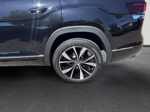 New 2026 Volkswagen Atlas SEL Premium R-Line AWD/4WD image 9