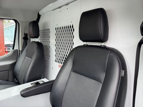 Used 2020 Ford Transit 350 Low Roof RWD image 16