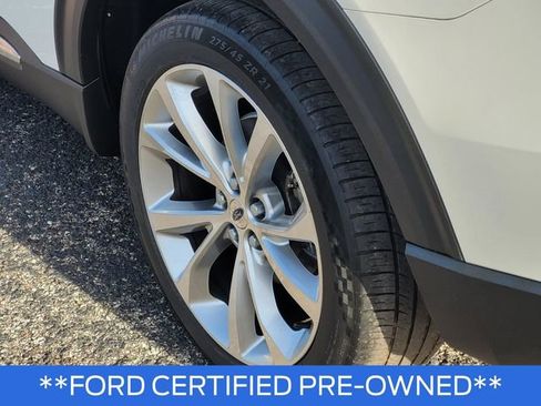 Certified 2021 Ford Explorer Platinum w/ Equipment Group 601A image 7