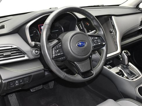 Used 2025 Subaru Outback Onyx Edition AWD/4WD image 17