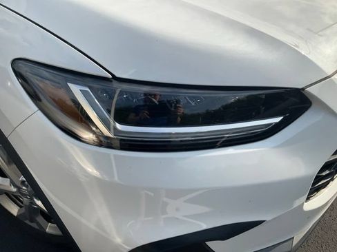 Used 2024 Honda HR-V LX image 3