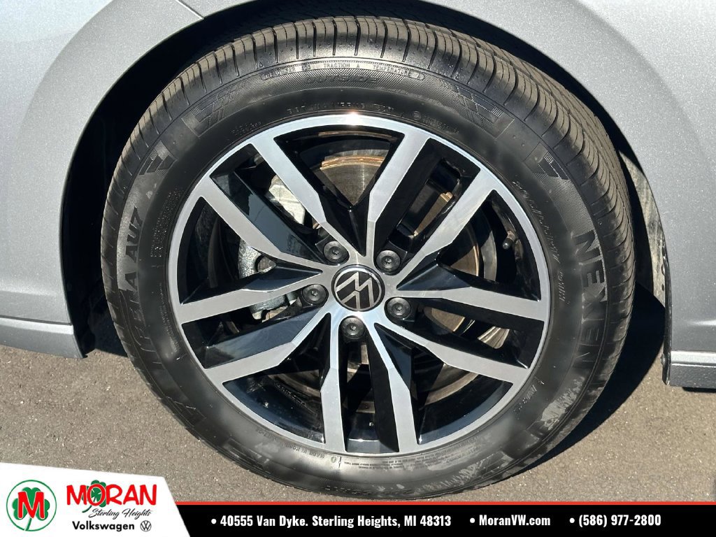 Used 2026 Volkswagen Jetta SE FWD image 8