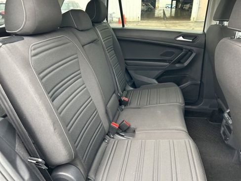 Certified 2022 Volkswagen Tiguan S image 37