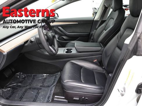 Used 2022 Tesla Model 3 Standard Range image 14