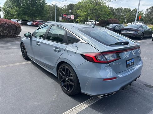 Certified 2024 Honda Civic Sport Touring image 5