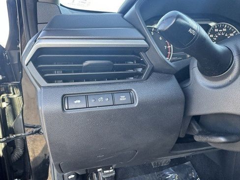 Used 2024 Nissan Altima 2.5 SR image 14