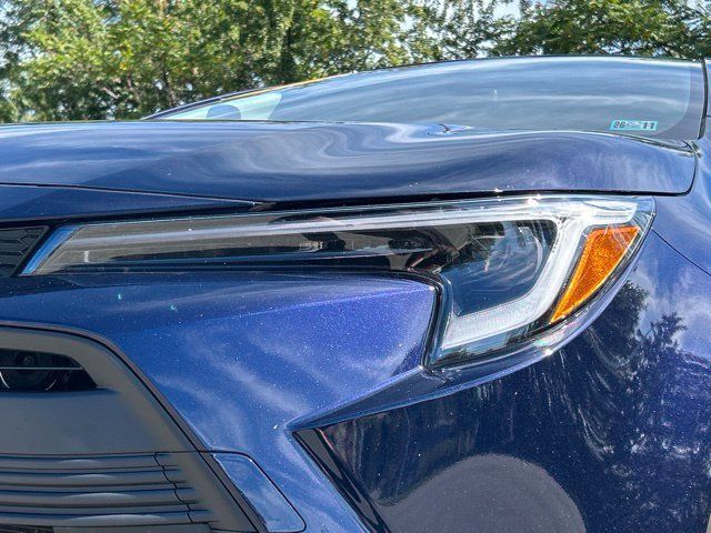 Used 2025 Toyota Corolla LE AWD/4WD image 10