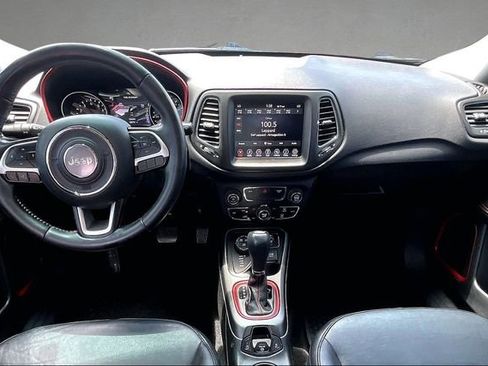 Used 2019 Jeep Compass Trailhawk w/ Cold Weather Group AWD/4WD image 12