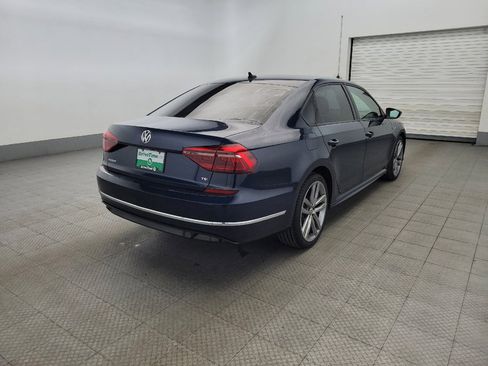 Used 2018 Volkswagen Passat 2.0T R-Line image 9