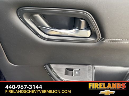 Used 2025 Nissan Rogue SL w/ Tech Package image 40