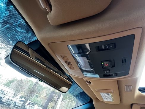 Used 2022 Lexus ES 300h Ultra Luxury image 30