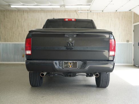 Used 2018 RAM 1500 Express w/ Black Ram 1500 Express Group RWD image 6