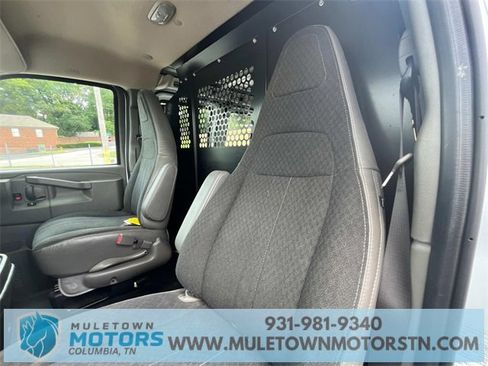 Used 2023 GMC Savana 2500 w/ Driver Convenience Package image 11