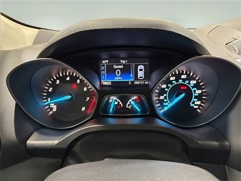 Used 2015 Ford Escape Titanium image 18