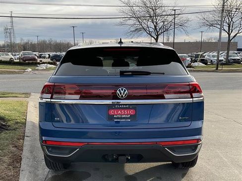 New 2026 Volkswagen Atlas Cross Sport SE image 4