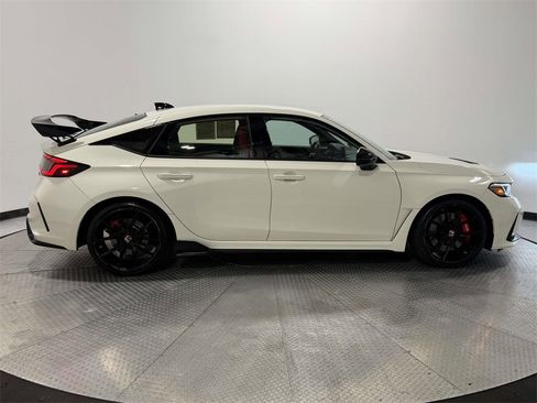 Used 2023 Honda Civic Type R image 7