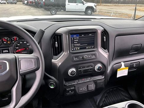 New 2026 GMC Sierra 3500 Pro image 7