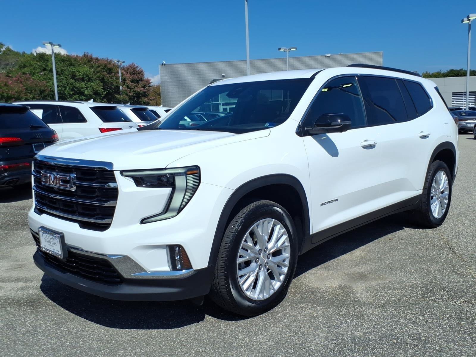 Used 2026 GMC Acadia Elevation w/ Elevation Premium Package AWD/4WD image 1
