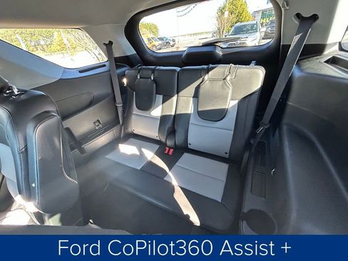 Used 2022 Ford Explorer XLT w/ Equipment Group 202A image 19