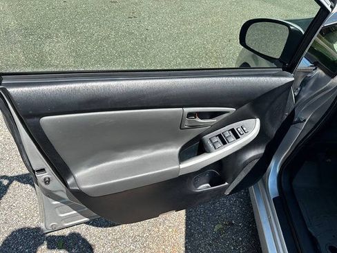 Used 2013 Toyota Prius Three w/ Solar Roof Pkg FWD image 9