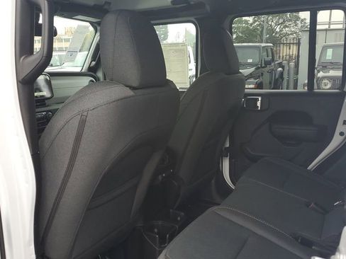 New 2026 Jeep Gladiator Sport image 14