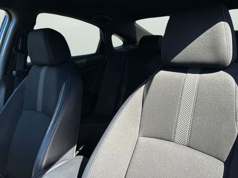 Used 2020 Honda Civic Sport image 9