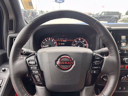 Used 2025 Nissan Frontier PRO-4X w/ Pro Convenience Package AWD/4WD image 31