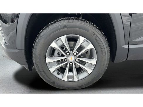 New 2026 Chevrolet Equinox LT image 35